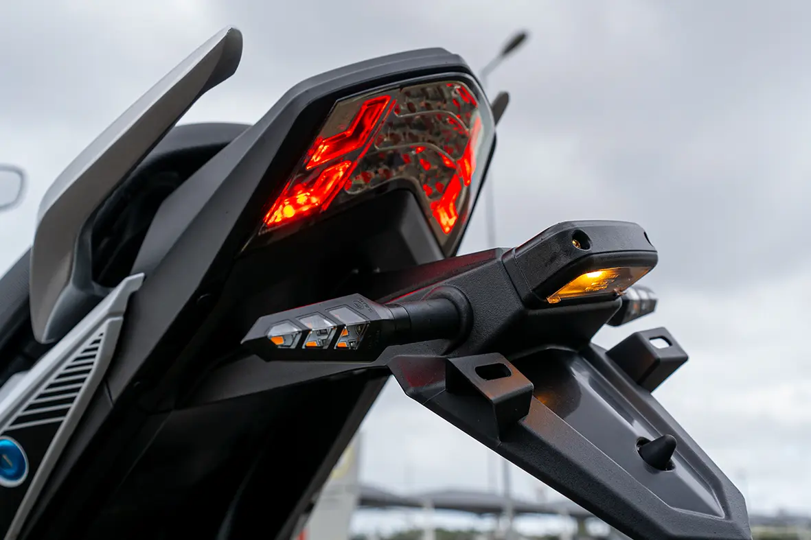 Design e Acabamento — JEF 150