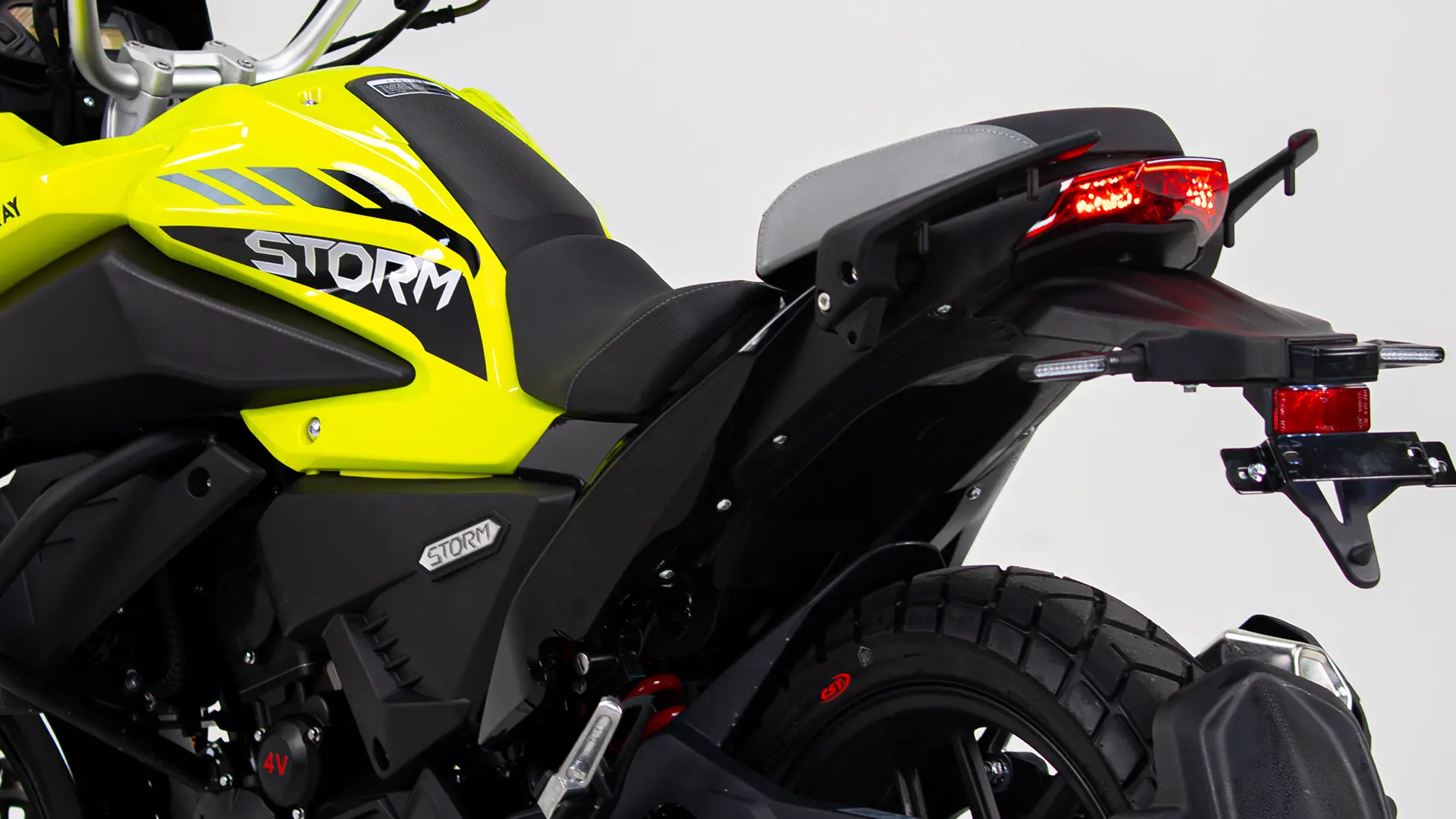 Peso e Ergonomia — STORM200EFI